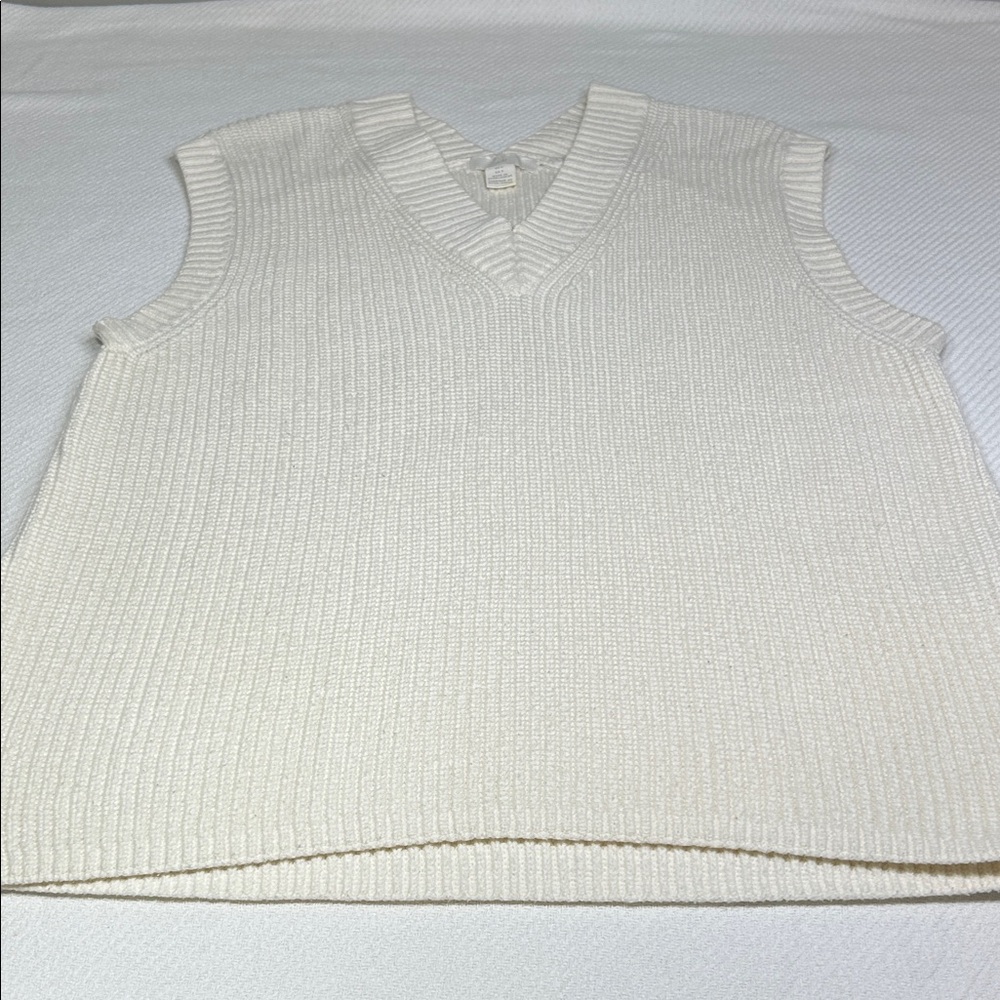 H&M Men's V-Neck Sweater Vest - Cream